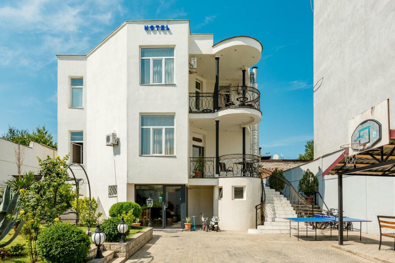 Villa Tiflisi Екстериор снимка