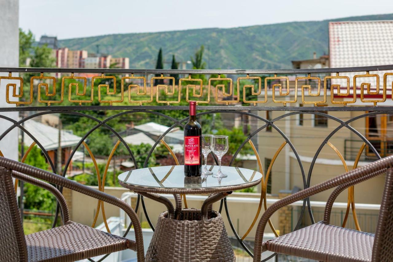 Villa Tiflisi Екстериор снимка