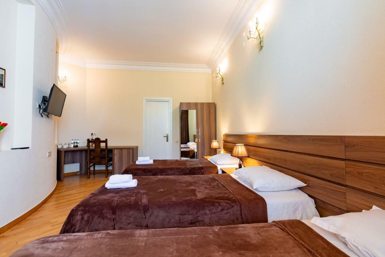 Villa Tiflisi Екстериор снимка